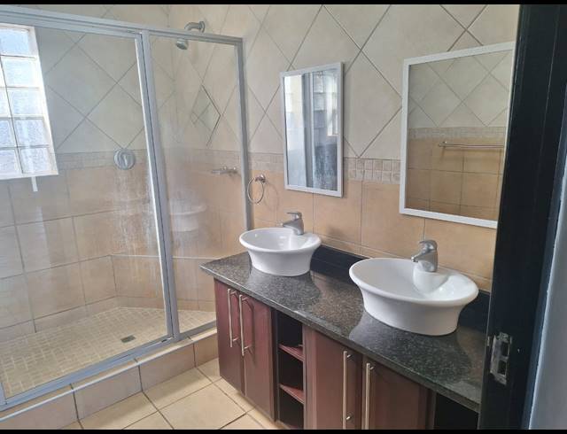 3 BEDROOM HOUSE FOR SALE IN MANABA BEACH